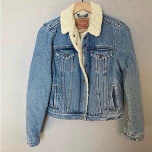 Levi's Original Jean Jacket with Sherpa Lining Small
